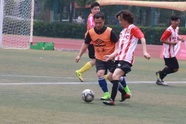 希罗34分热火力克骑士 黄蜂险胜步行者止8连败