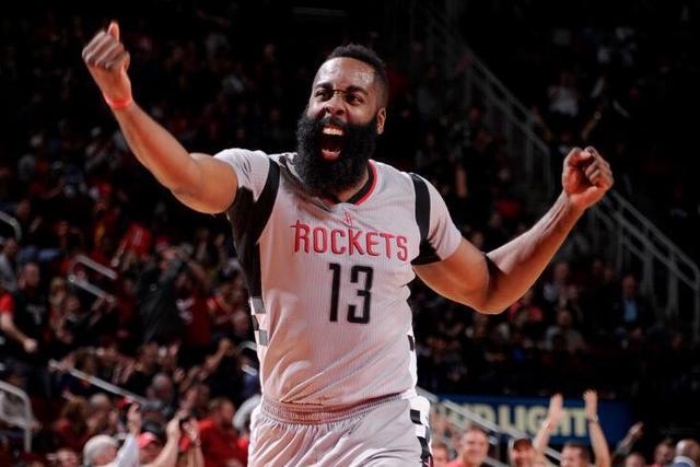 泰晤士报：曼联接近任命阿莫林 范尼可能只带一场