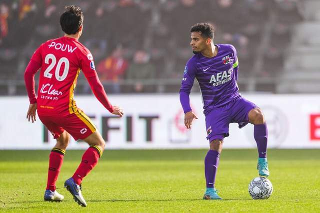 状元对飙合轰93分活塞擒森林狼 76人大胜篮网